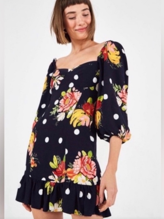 FARM Rio Dresses & Skirts - FARM Rio Nanaju Floral Mini Dress - Medium